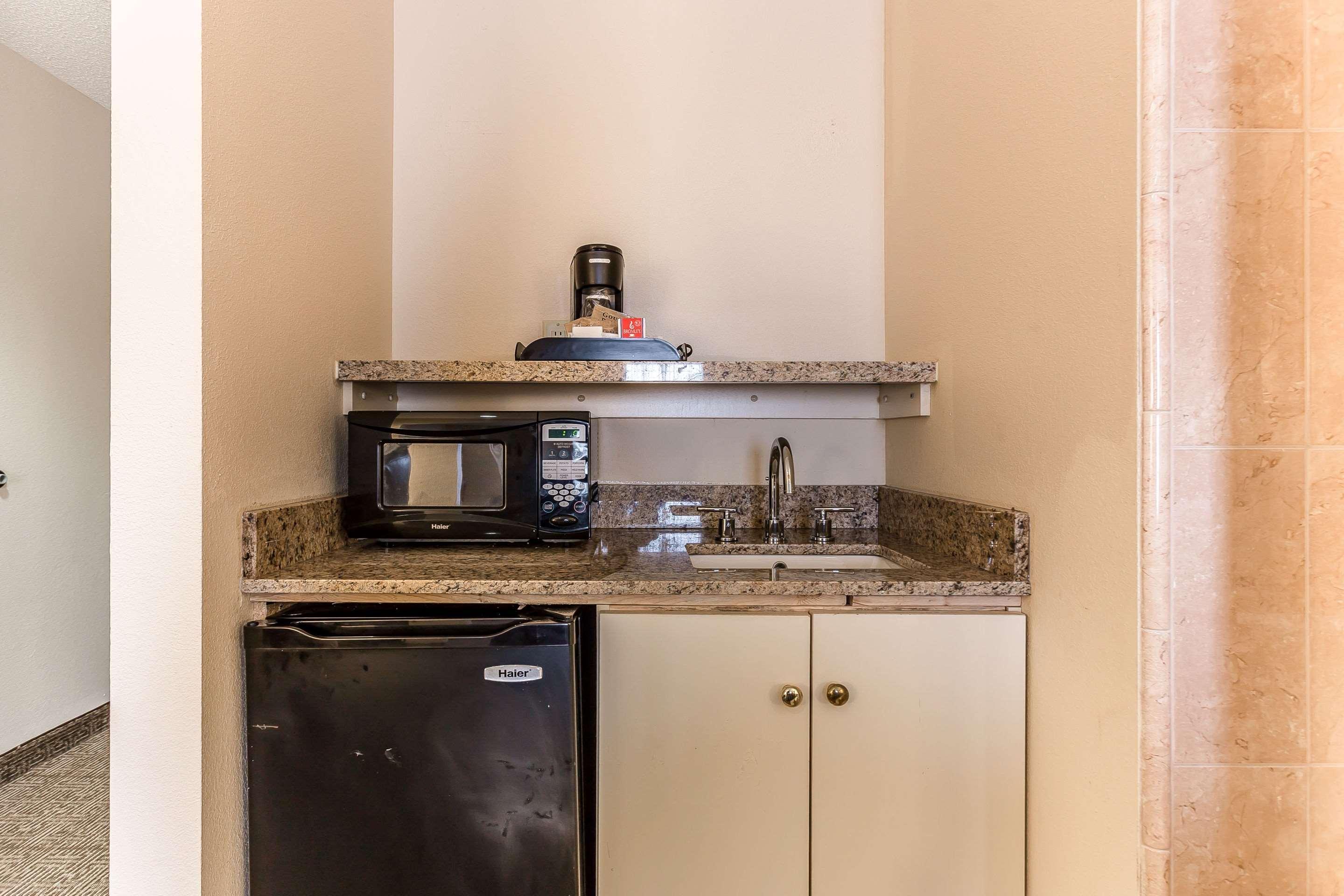 Comfort Suites Myrtle Beach Central Bagian luar foto