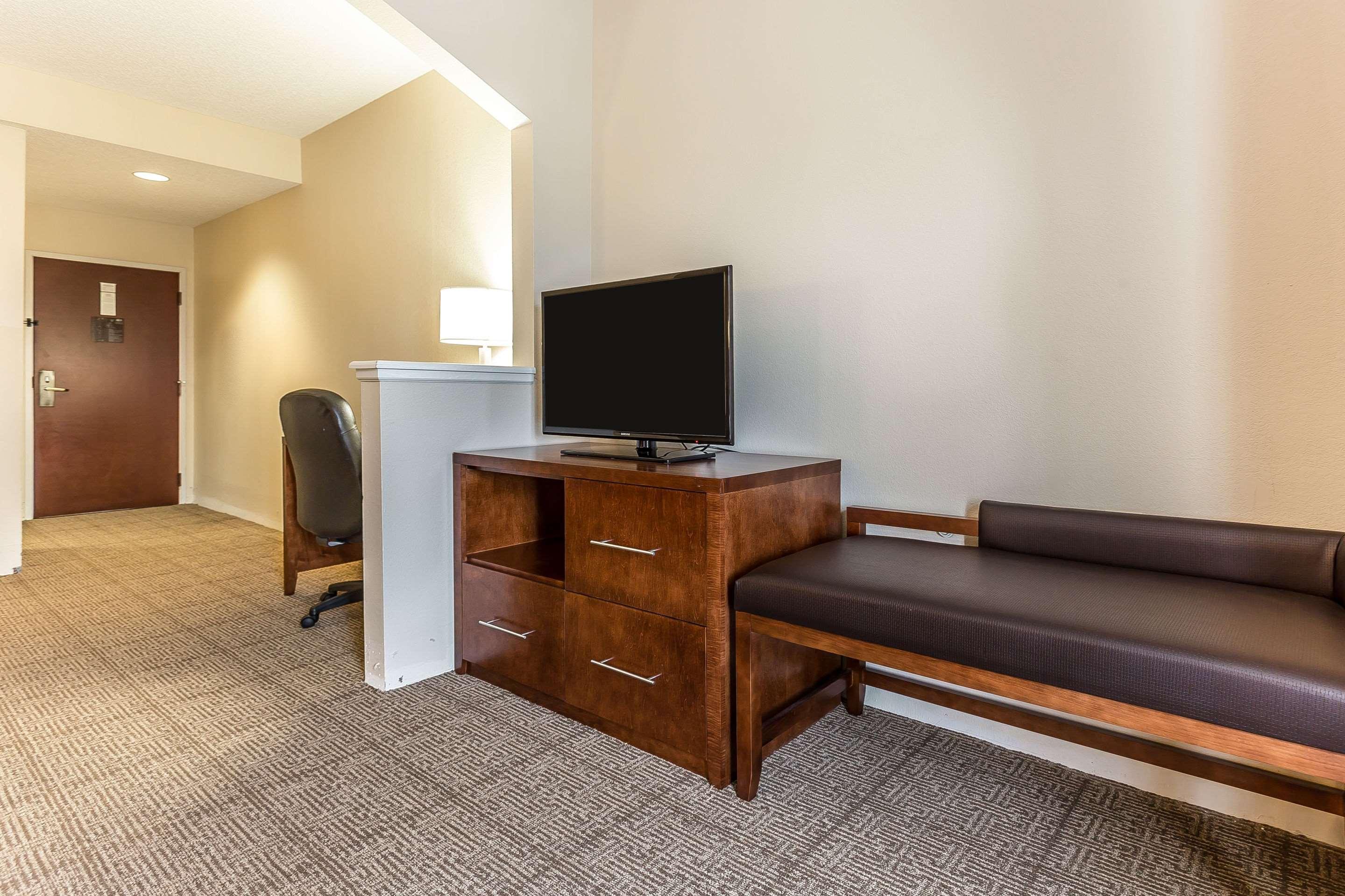 Comfort Suites Myrtle Beach Central Bagian luar foto