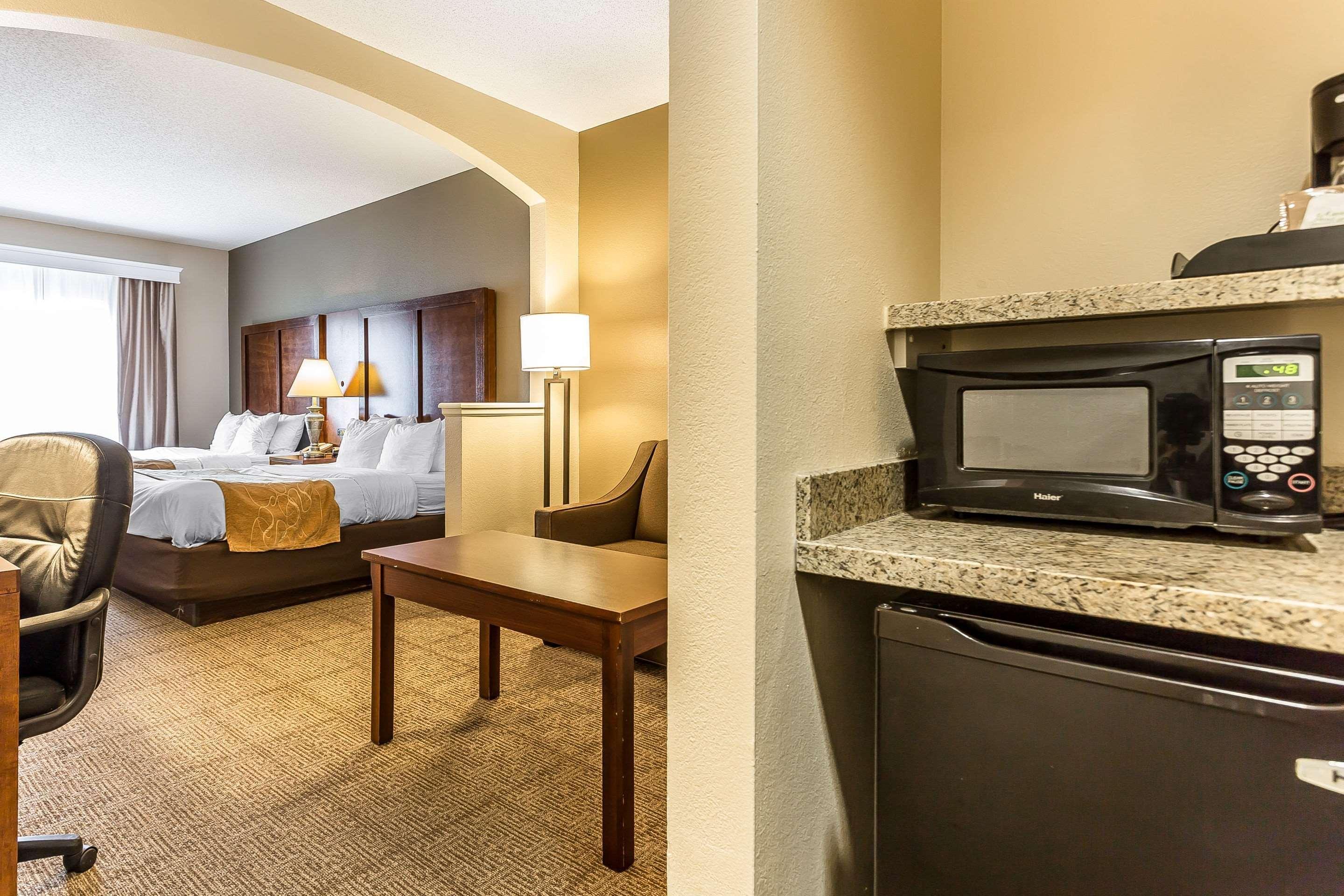 Comfort Suites Myrtle Beach Central Bagian luar foto