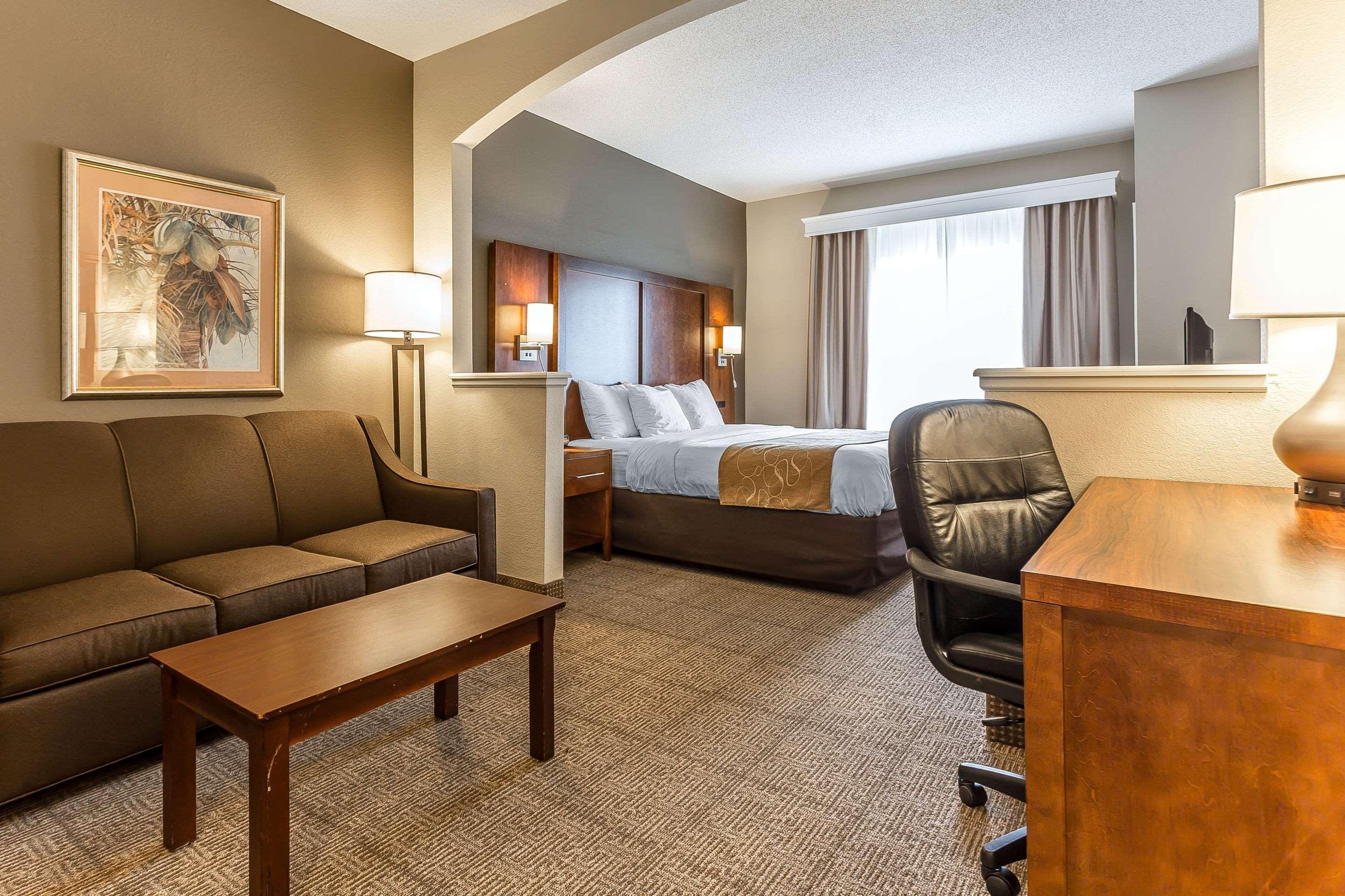 Comfort Suites Myrtle Beach Central Bagian luar foto
