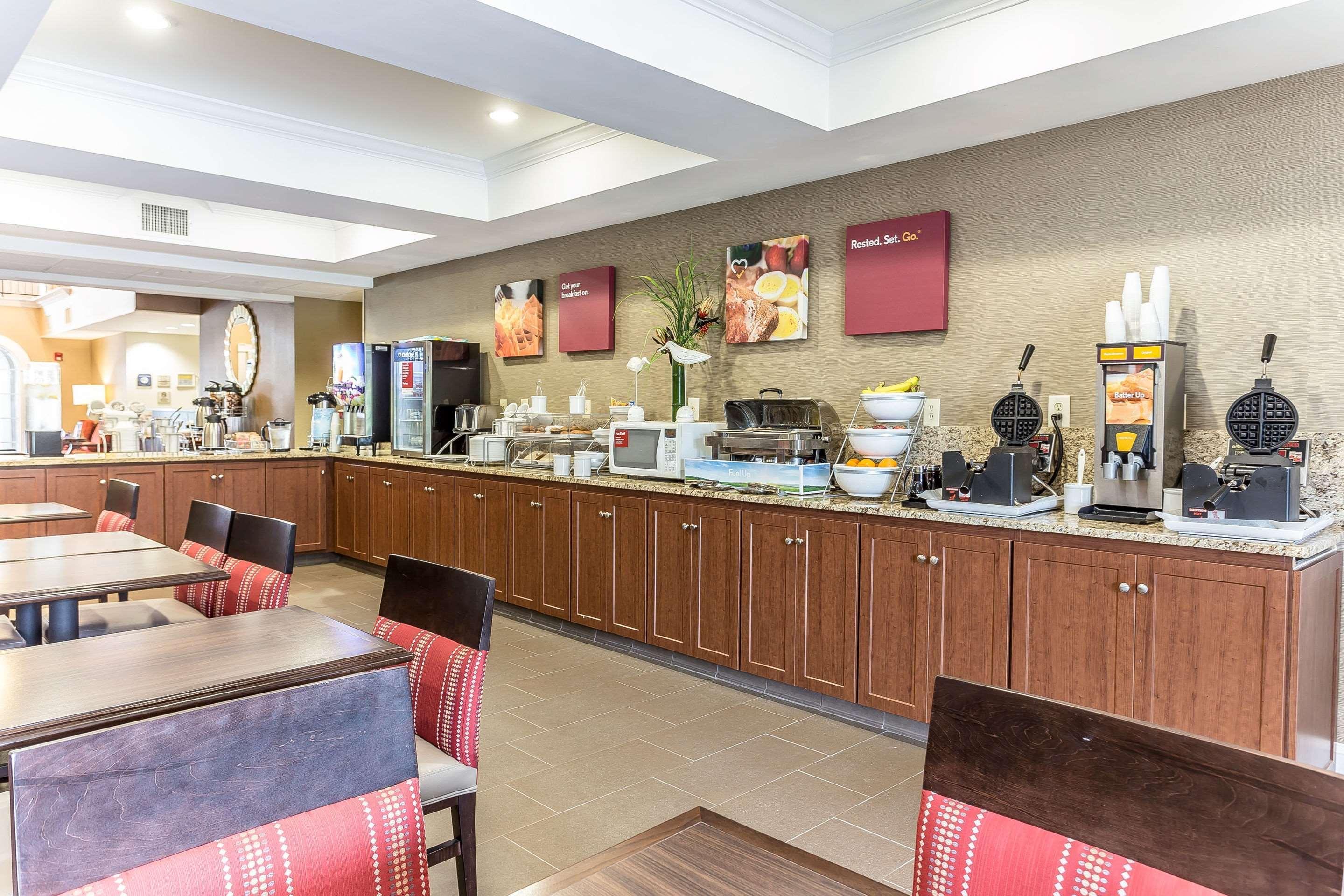 Comfort Suites Myrtle Beach Central Bagian luar foto